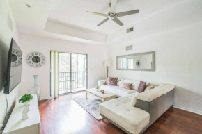 Cozy and Nice Apartment 3bed 2 bath Free Parking